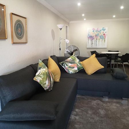 Rest-A-While Guest House - Pretoria-Noord Exteriör bild