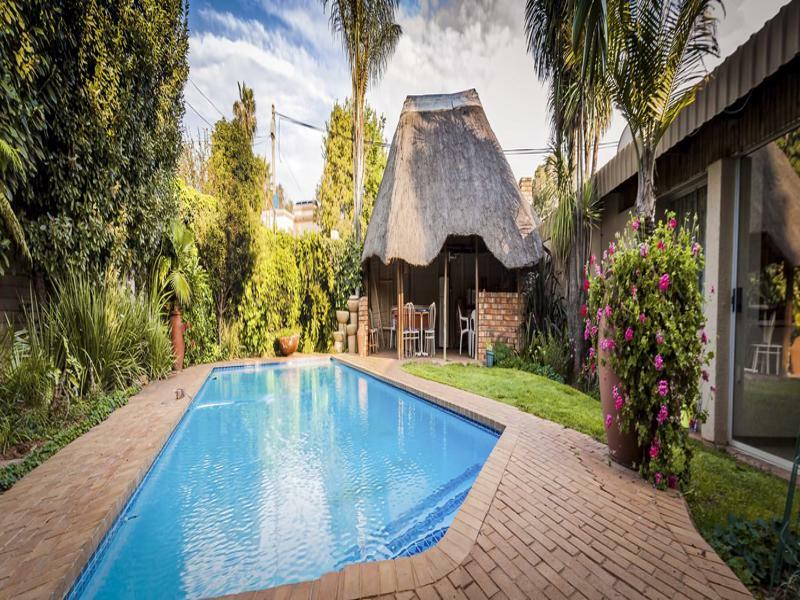 Rest-A-While Guest House - Pretoria-Noord Exteriör bild