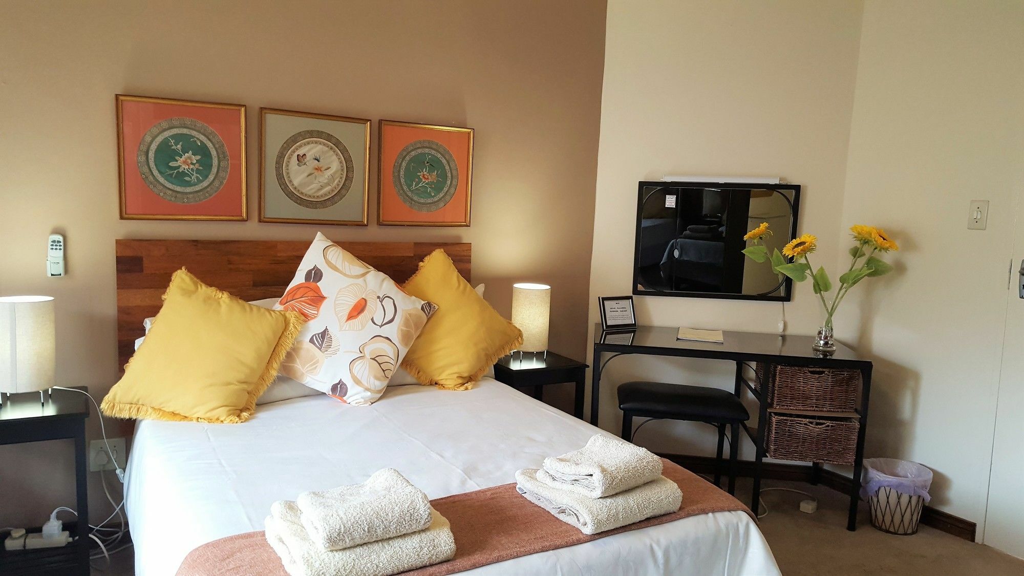 Rest-A-While Guest House - Pretoria-Noord Exteriör bild